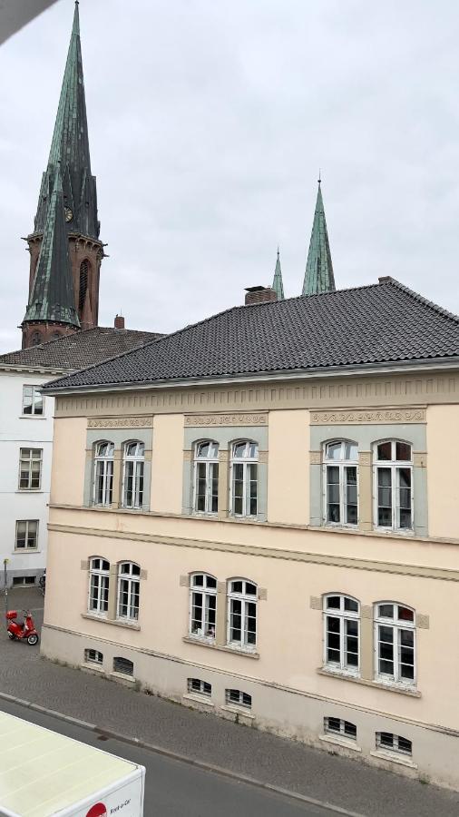 4ZKB wunderschöne Altbauwohnung über mehrere Etagen mit Dachterrasse und Schreibtisch direkt am Schloß Oldenburg Exterior foto