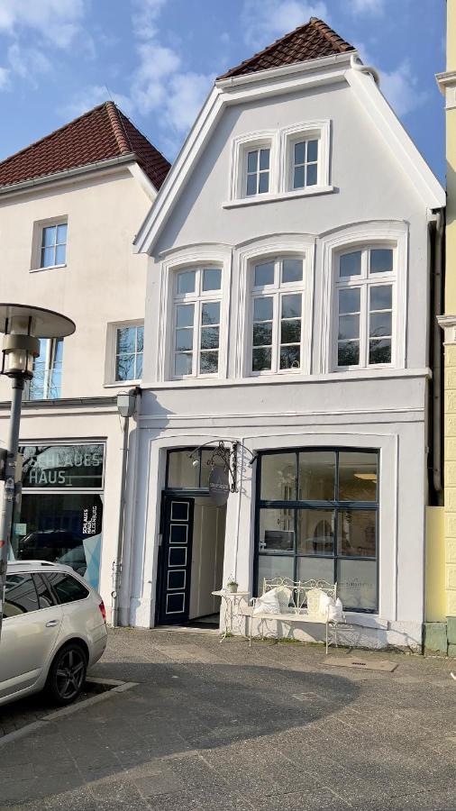 4ZKB wunderschöne Altbauwohnung über mehrere Etagen mit Dachterrasse und Schreibtisch direkt am Schloß Oldenburg Exterior foto